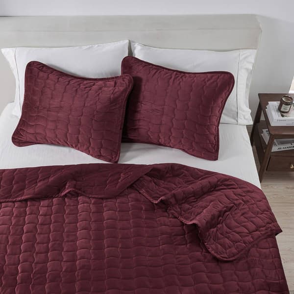 FreshFolds Vivica 3pc. Luxury Velvet Stitched Quilt Set