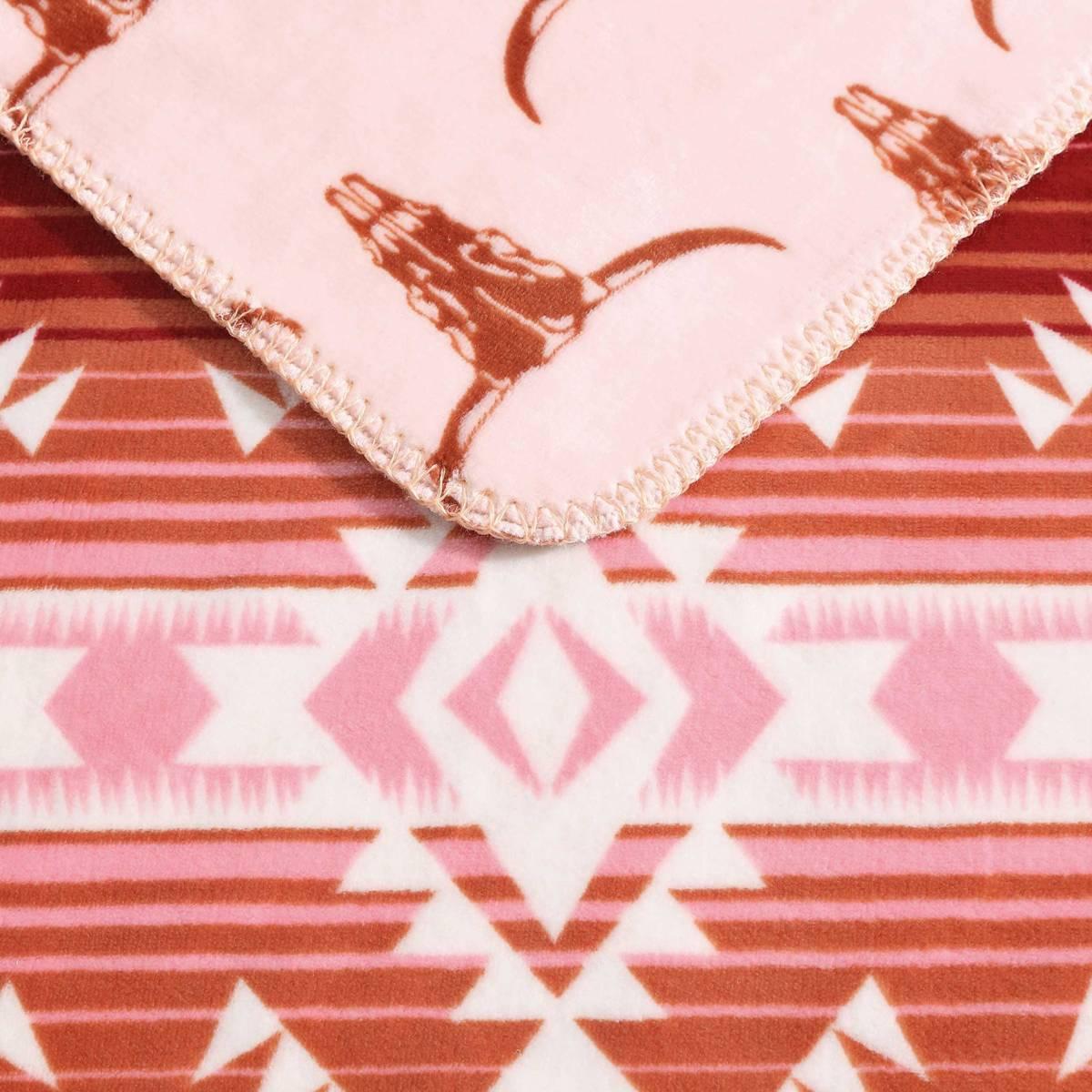 Wrangler Jericho Ultra Soft Plush Reversible Blanket