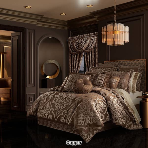J. Queen New York Surano 4pc. Comforter Set