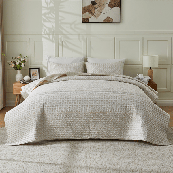 Patina Vie Maison Vintage Floral Benton Diamond Rose Quilt Set