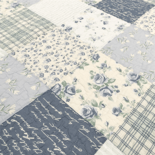 Donna Sharp Blue Pastures Cotton Quilted Throw