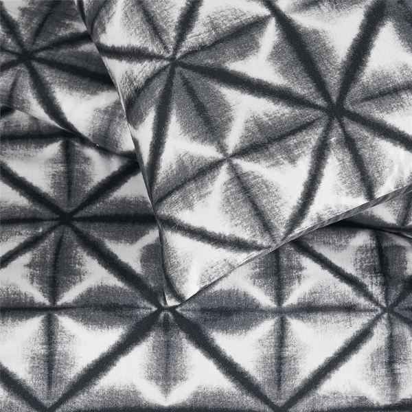 Vince Camuto Classic Shibori 3pc. Comforter Set