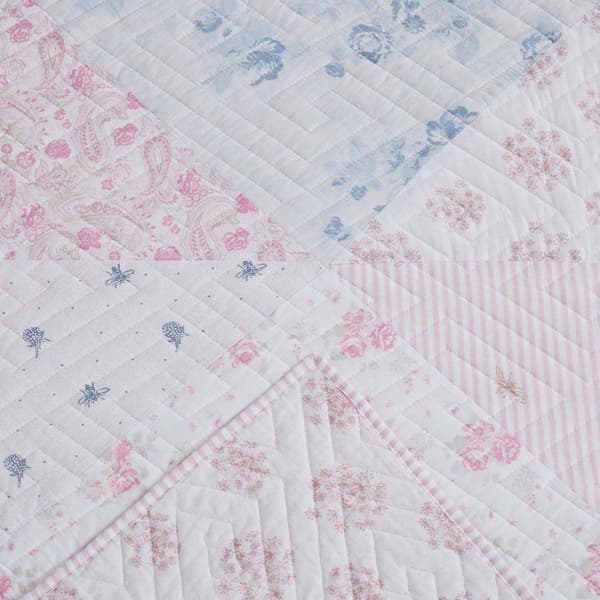Cottage Classics Hallie Floral Quilt Set