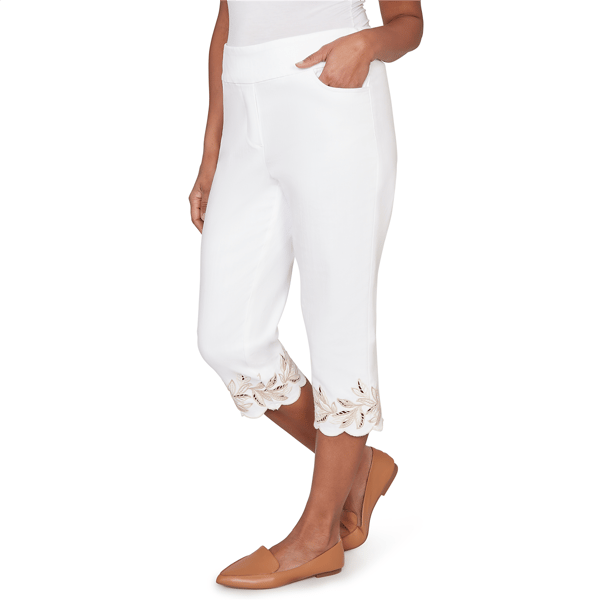 Womens Alfred Dunner Natural Wonder Leaf Cut Out Capris