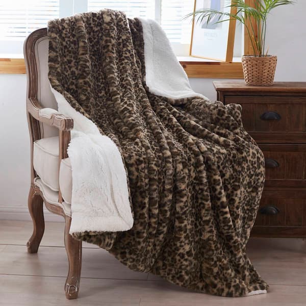 Mantolok Faux Rabbit Fur to Sherpa Leopard Throw - image 