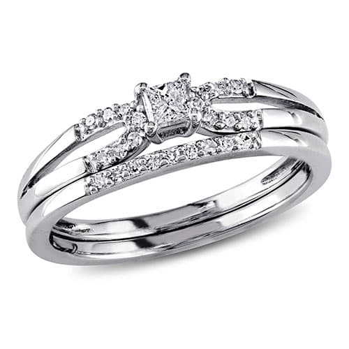 Loveblooms(tm) Princess & Round Diamond Bridal Ring Set