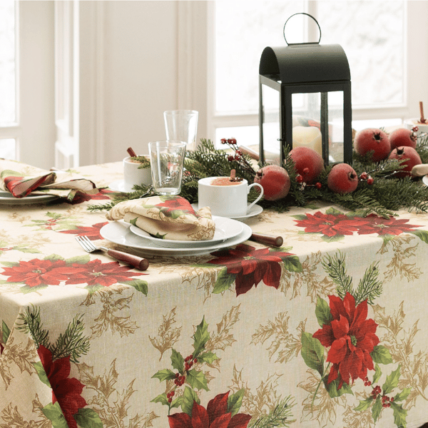 Threadmade Festive Poinsettia Holiday Cloth Napkins - Set of 4