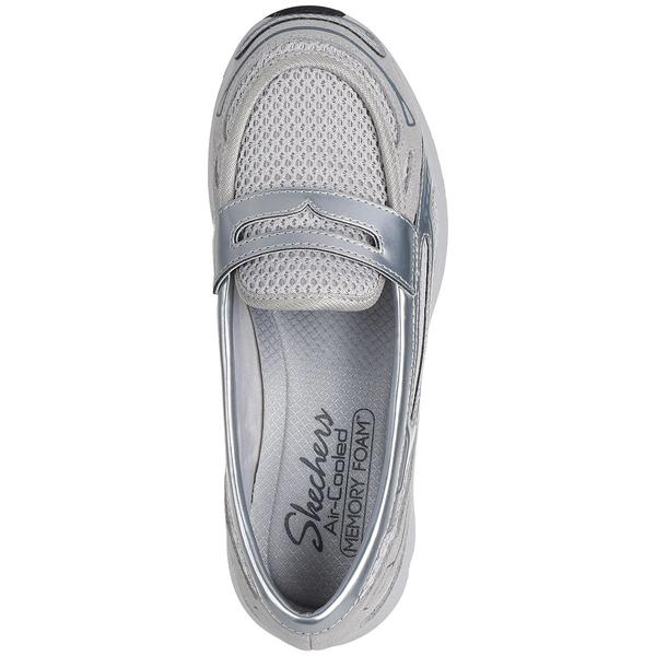 Womens Skechers Var-City Loafers