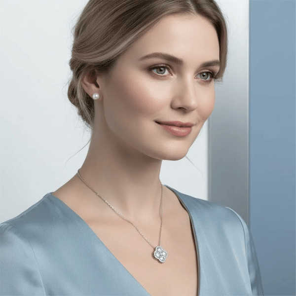 Saffron 2ctw. Moissanite Diamond Clover Flower Necklace