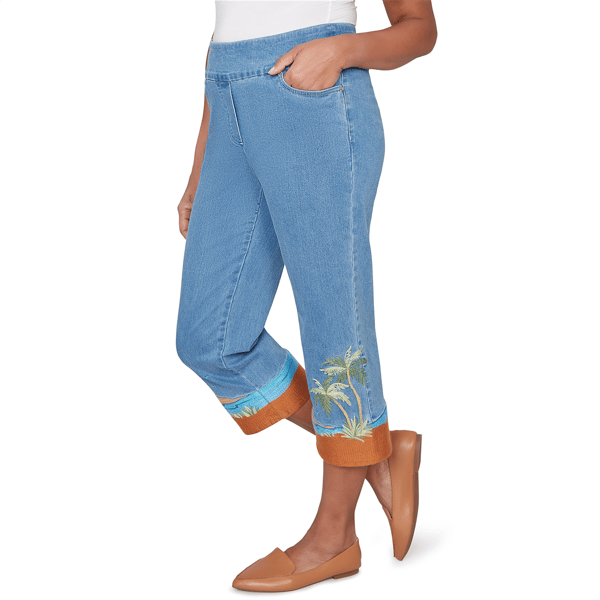 Womens Alfred Dunner Beachcomber Beach Embroidery Denim Capris