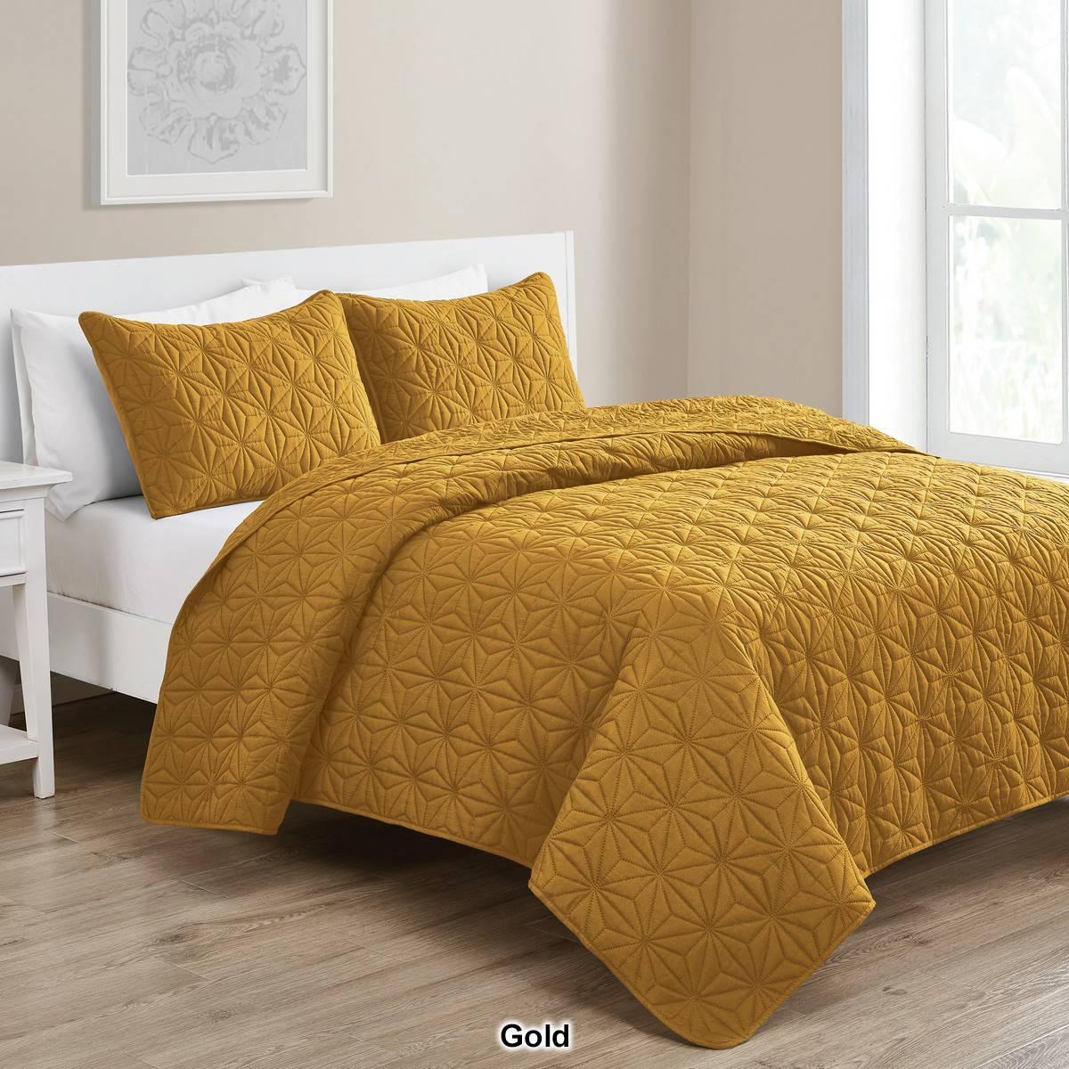 VCNY Home Kaleidoscope Embossed Geometric Quilt