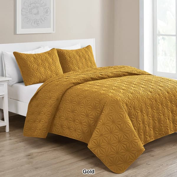 VCNY Home Kaleidoscope Embossed Geometric Quilt