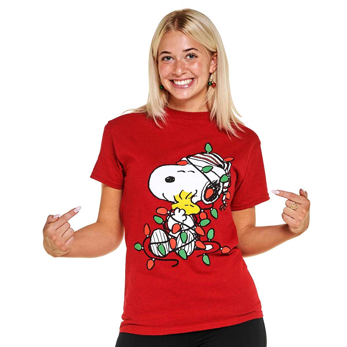 Juniors Peanuts(tm) Snoopy & Woodstock Christmas Lights Tee