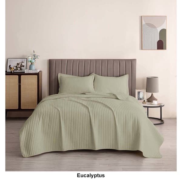 FreshFolds 3pc. Premium Solid Microfiber Quilt Set