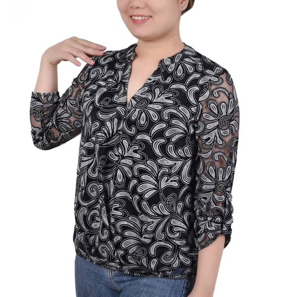 Womens NY Collection 3/4 Roll Sleeve Burnout Knit Blouse