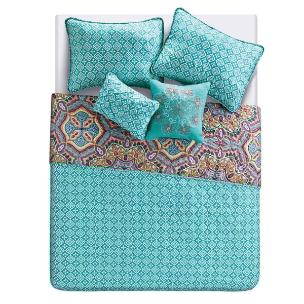 VCNY Home Yara Aqua Medallion Reversible Quilt Set