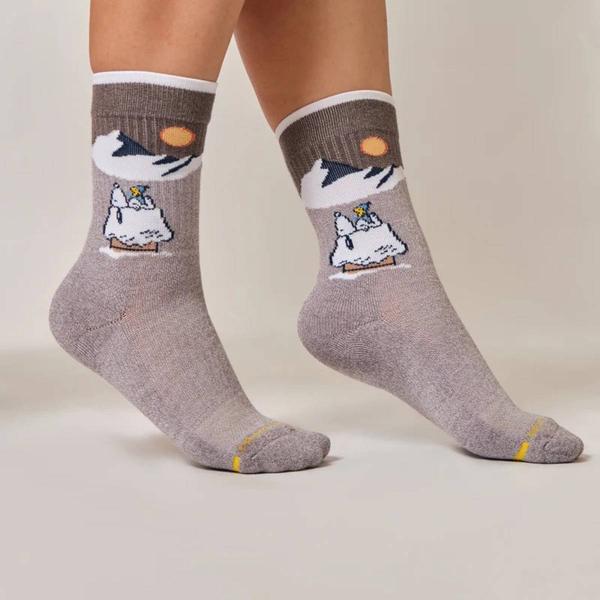 Womens Dr. Motion Snoopy Mountains Compression Crew Socks
