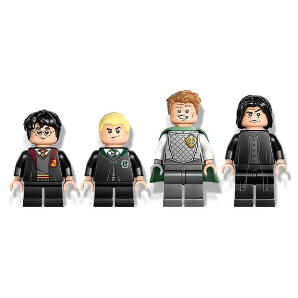 LEGO&#174; Harry Potter Hogwarts Castle Dueling Club