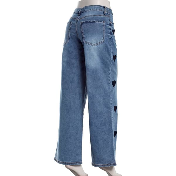 Juniors Madden Girl Ultra 90''s Jeans w/ Heart Embroidery