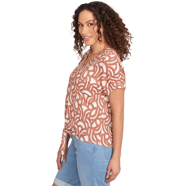Petite Skye&#8217;s the Limit Spicy Graphic Abstract V-Neck Blouse