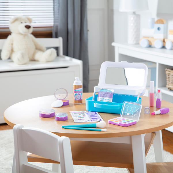 Melissa &amp; Doug Love Your Look Makeup Kit Playset - image 