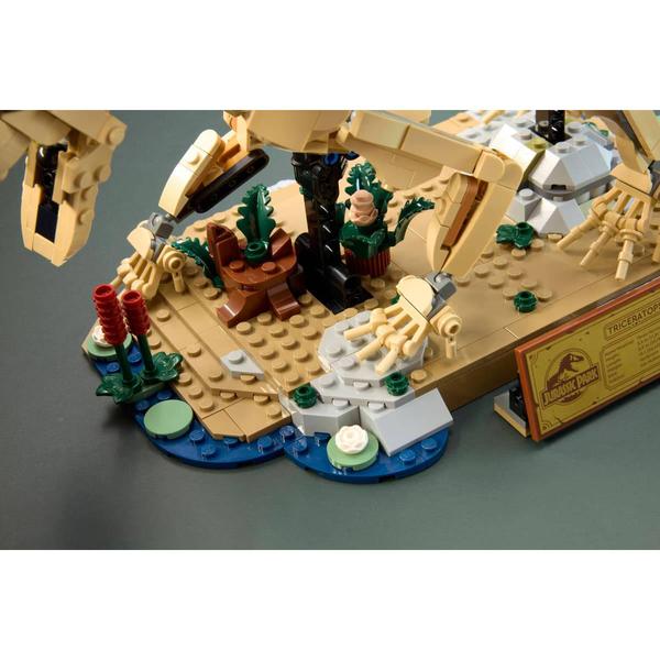 LEGO® Jurassic World Dinosaur Fossils: Triceratops