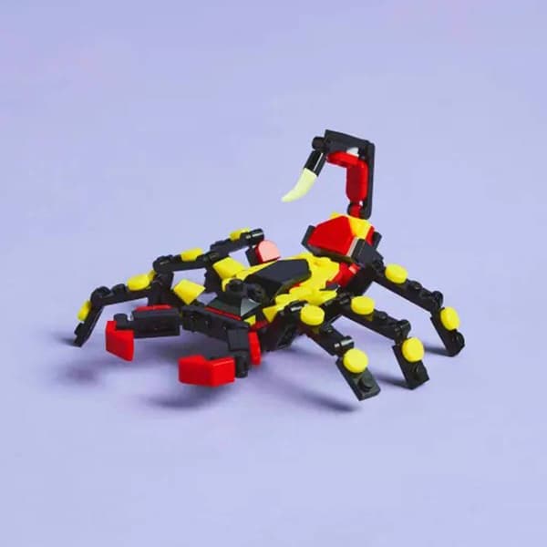 LEGO&#174; Creator Wild Animals: Surprising Spider