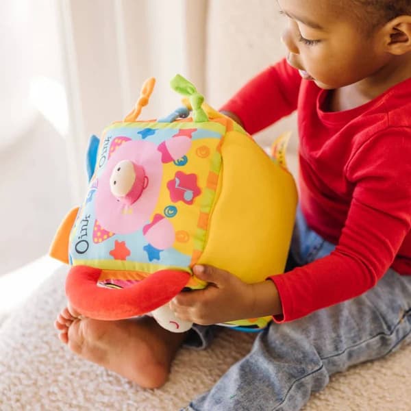Melissa & Doug&#174; Musical Farm Yard Learning Cube
