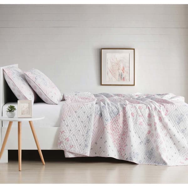Cottage Classics Hallie Floral Quilt Set