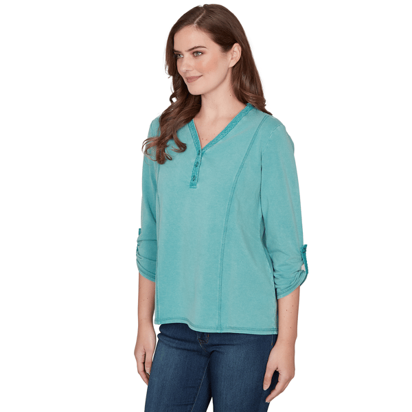 Womens Ruby Rd. Renaissance Romance 3/4 Sleeve V Neck Tee