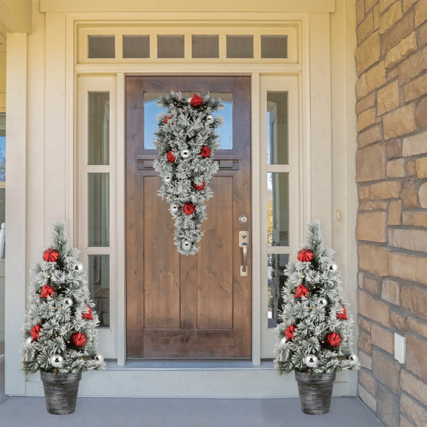 Northlight 3ft. Warm White LED Snowy Bristle Pine Christmas Swag