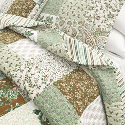 FreshFolds Damia 3pc. Reversible Paisley Patchwork Quilt Set