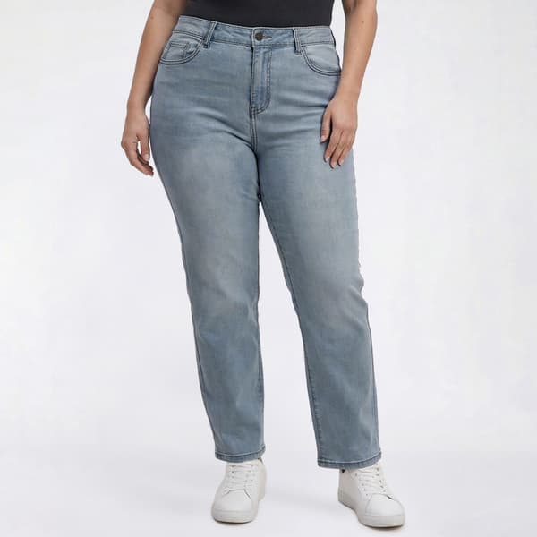 Plus Size Bleu Denim Straight Leg Jeans - image 