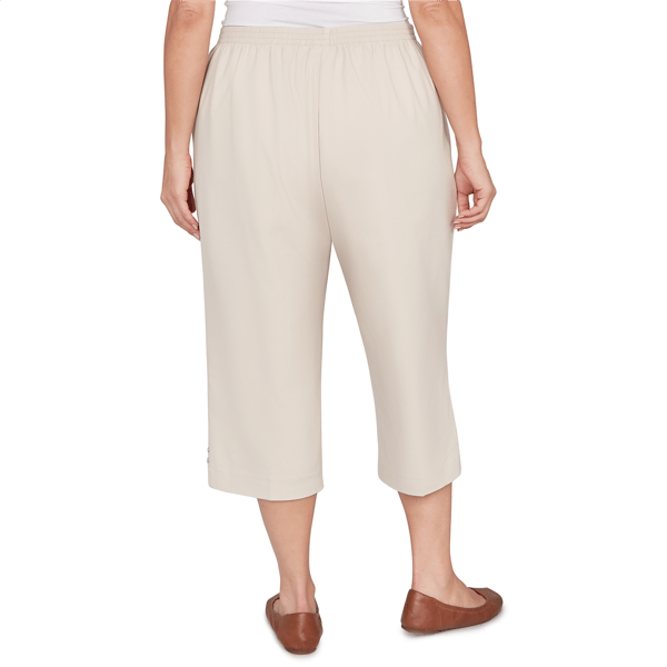 Plus Size Alfred Dunner Classics_S6 Solid Twill Button Hem Capri