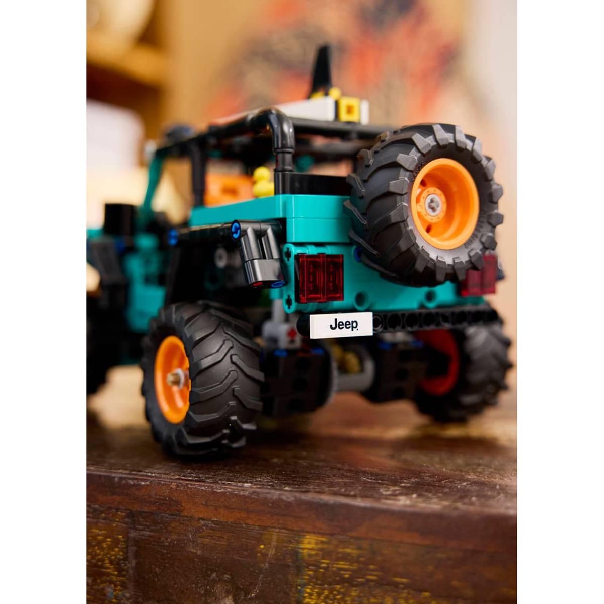 LEGO® Technic Jeep® Wrangler Rubicon SUV