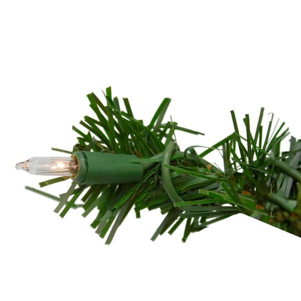 Northlight Seasonal 18in. Deluxe Windsor Pine Christmas Wreath