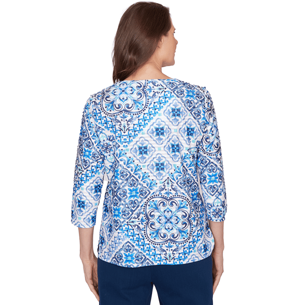 Petite Alfred Dunner Mykonos 3/4 Sleeve Medallion Blouse