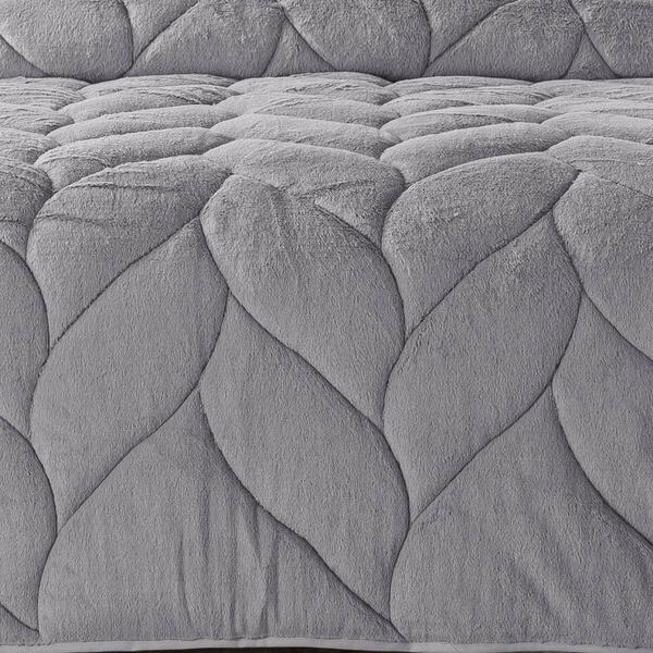Waverly Cozy Down Alternative Comforter - image 