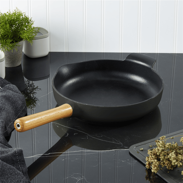 BergHOFF Ron Cast Iron 10.25in. Fry Pan