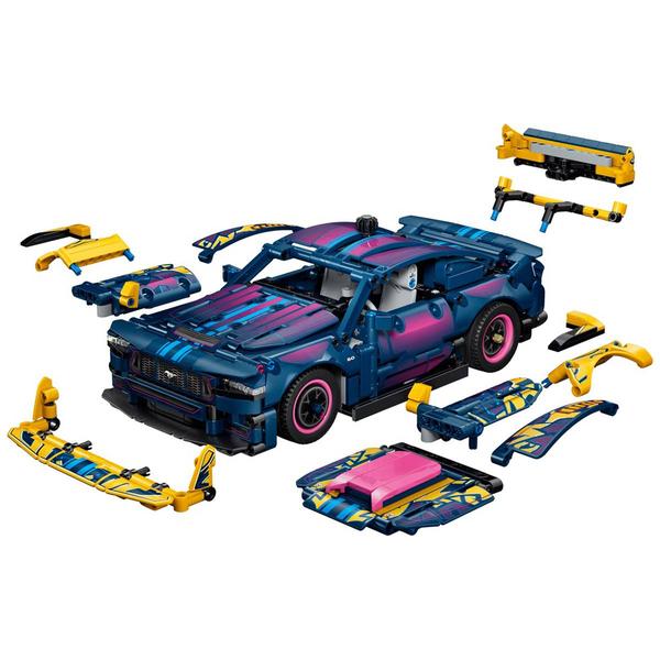LEGO® Technic™ Custom Garage Ford Mustang GT Car