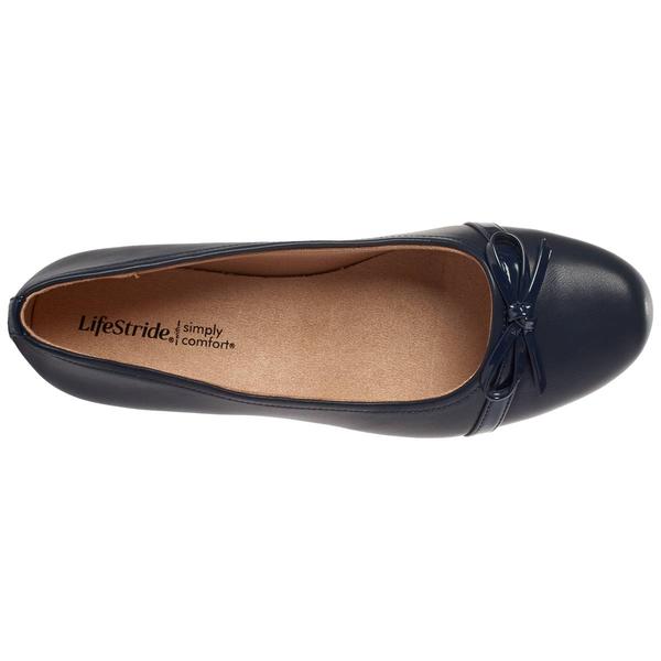 Womens LifeStride Delphine Flat