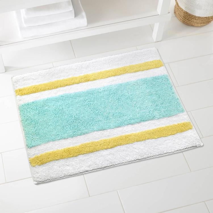 IZOD® Clubhouse Stripe Bath Rug