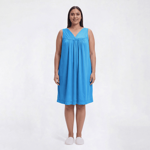 Plus Size Exquisite Form Sleeveless Solid Short Nightgown