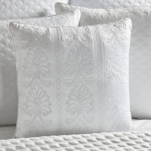 J. Queen New York Lyndon Bedding Collection