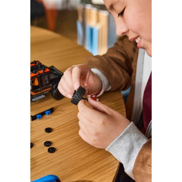 LEGO® Speed Champion Jaguar Project 7 & Land Rover Defender