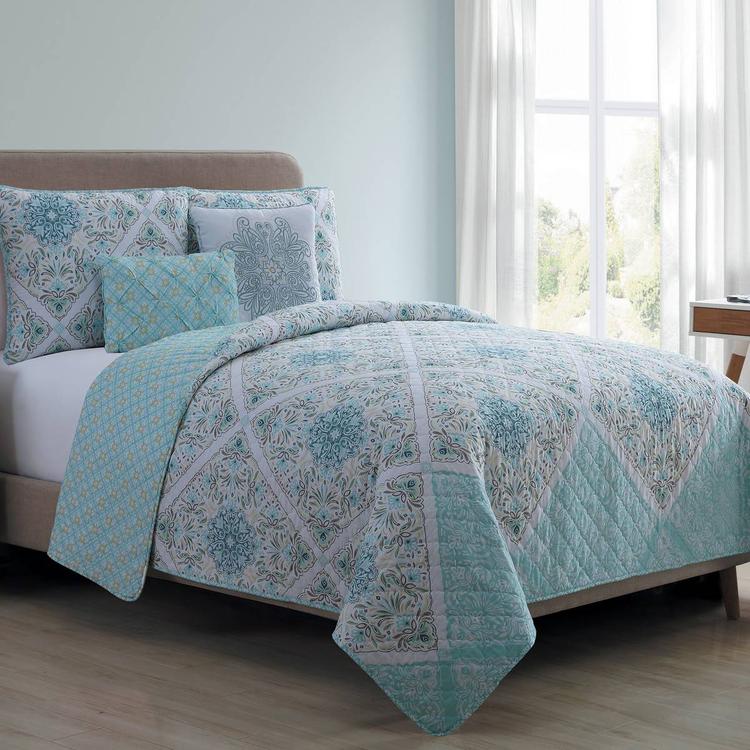 VCNY Home Windsor Reversible Medallion Aqua Quilt Set