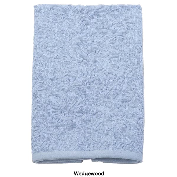 Soft Embrace Jacquard Bath Towel Collection