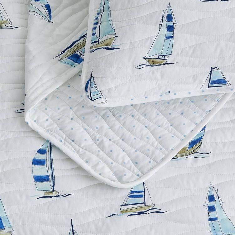 FreshFolds Marzano 3pc. Reversible Boat Quilt Set
