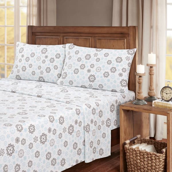 Kathy Ireland 100% Turkish Cotton Flannel Snowflakes Sheet Set