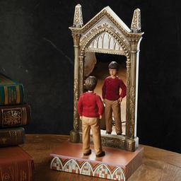 Jim Shore Harry Potter Harry & Mirror of Erised Figurine